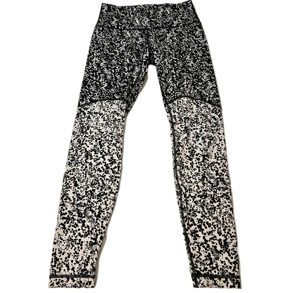 Lululemon Wunder Under Leggings Size 8 High Rise Ice Breaker White/Black Pattern